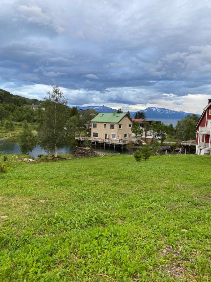 House On The Lake Bogen Kültér fotó